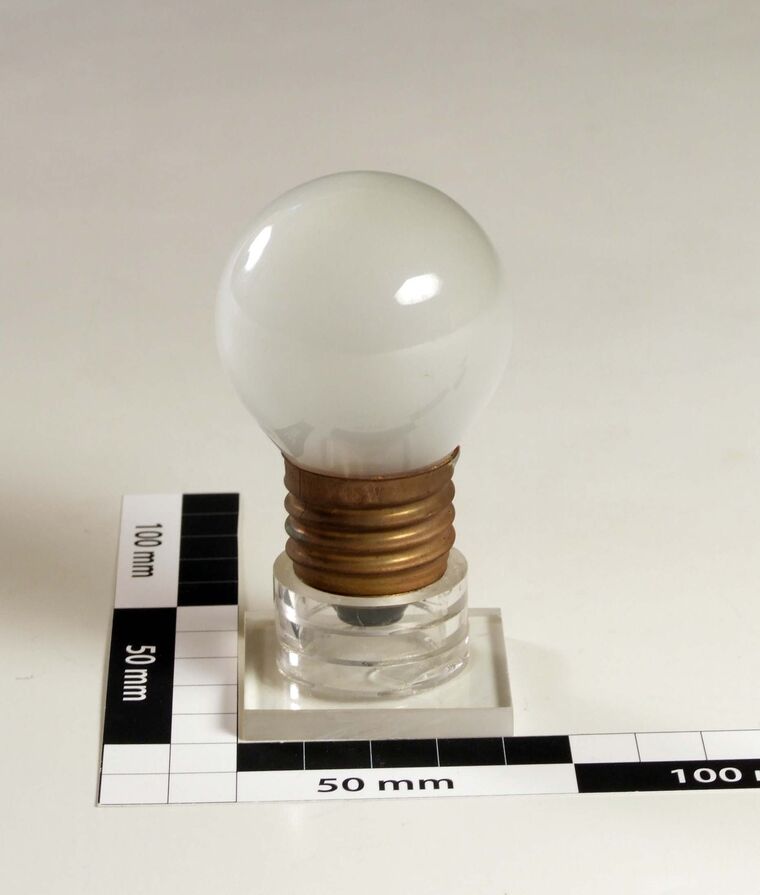 Glühlampe 15W 125-130V