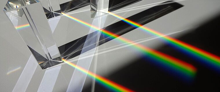 Lichtbrechung im Glasprisma