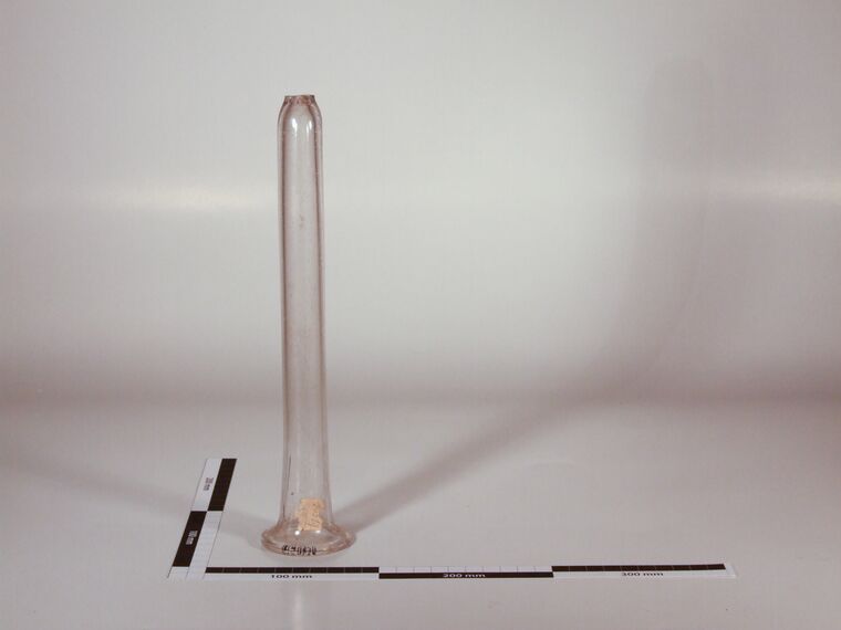 Glasbehälter in Reagenzglasform