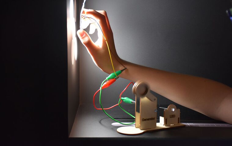Spaß, Spannung und Strom – Dein Einstieg in die Elektrotechnik