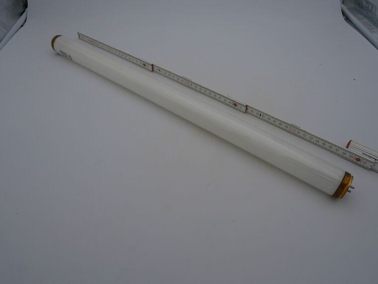 Leuchtstofflampe (Röhre)