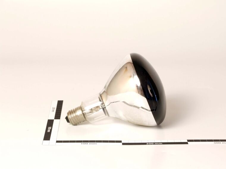 Glühlampe 225 Volt 125 Watt Rotlichtlampe