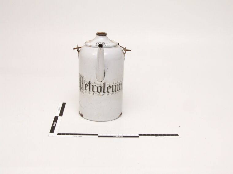Petroleumkanne aus Blech