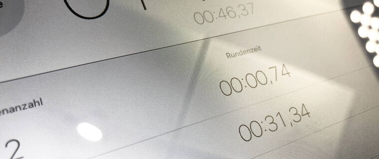 Stoppuhr misst die Zeit