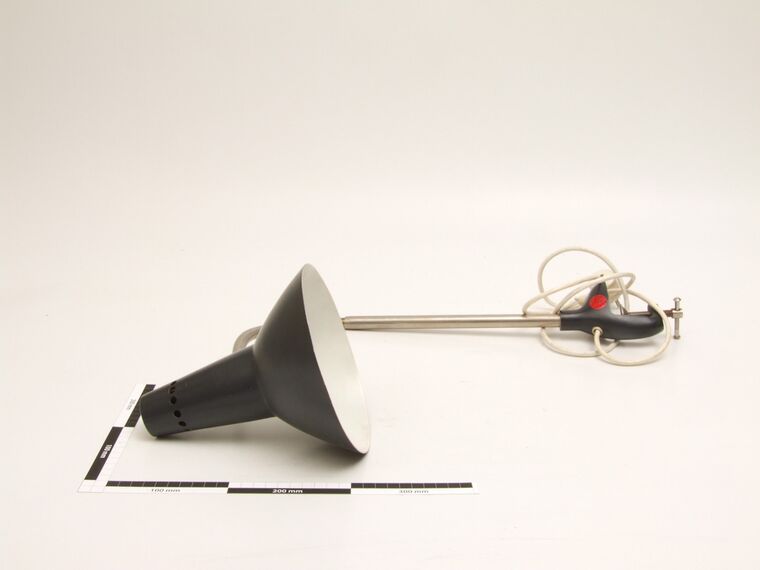 Werkstattleuchte mit biegbarem Arm