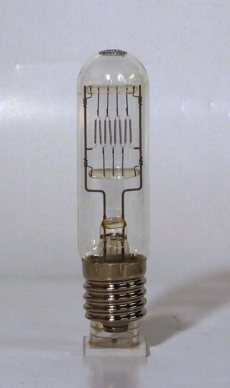 Halogen-Glühlampe 220 V 1000 W
