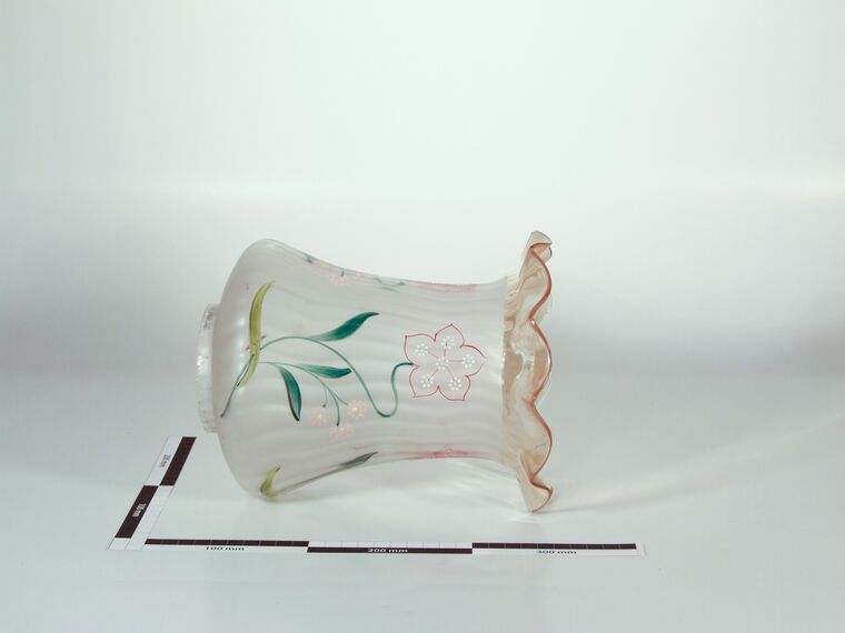 Glaslampenschirm mit handbemalter Blumen-Dekoration