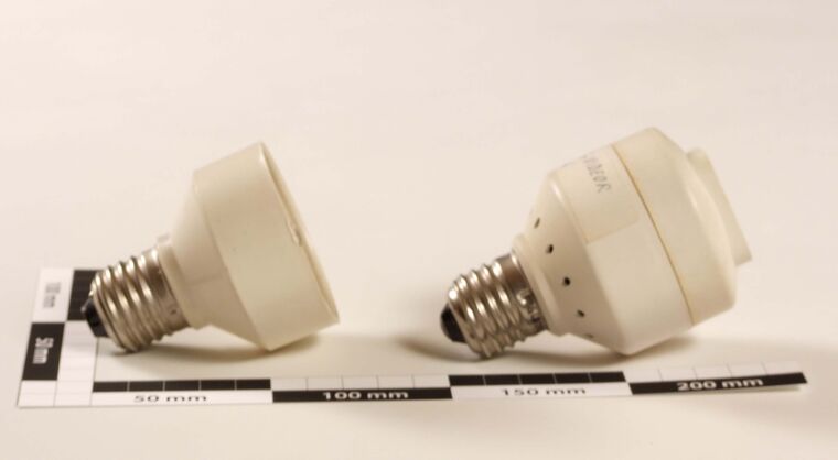 Glühlampensockel E27 mit Platine, 18W