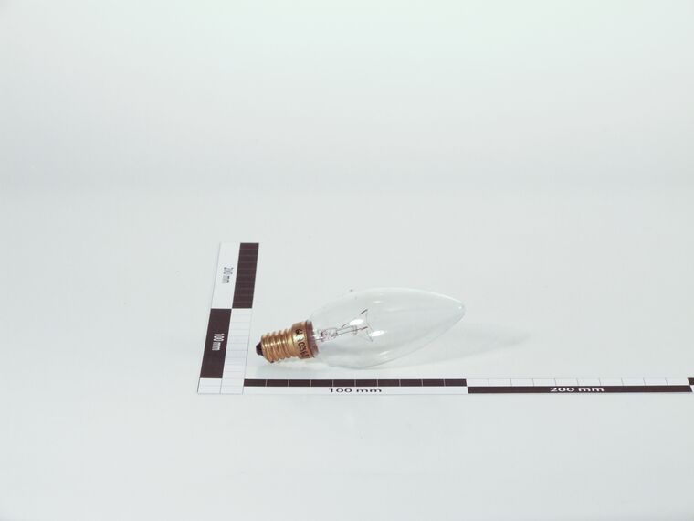 Glühlampe 15W 220V kerzenförmig