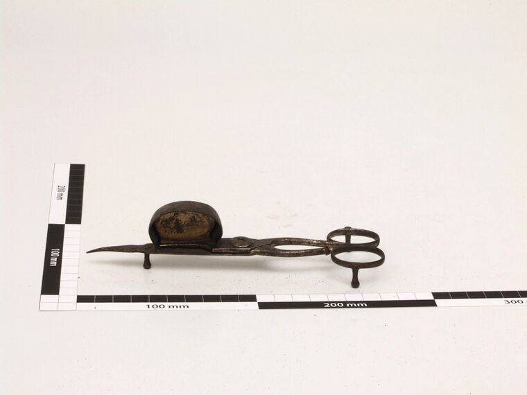 Kerzenschere mit Tablett