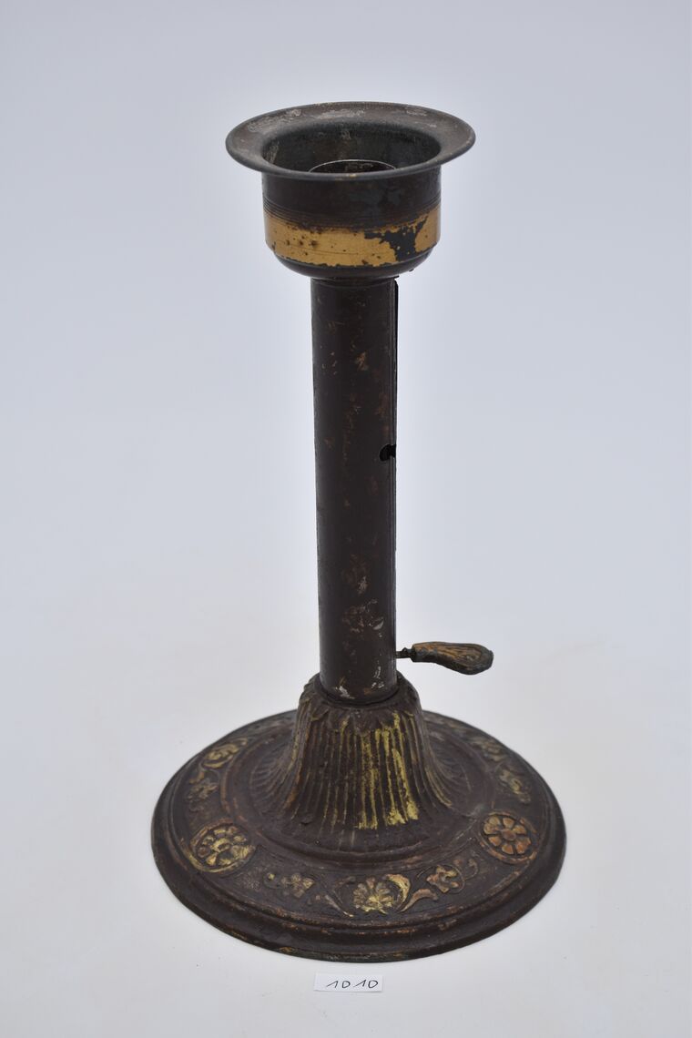 Kerzenhalter aus Metall