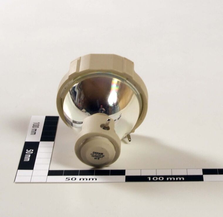 Halogen-Metalldampflampe mit Kaltlichtreflektor