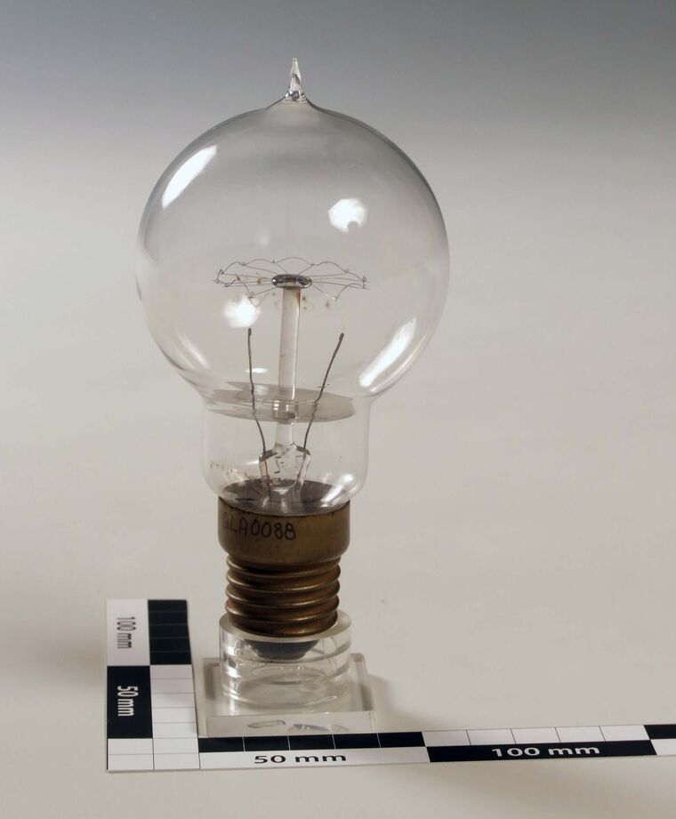 Glühlampe 60W 220V kugelförmig