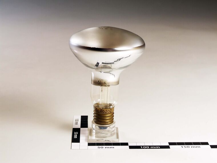 Glühlampe 220 Volt 60 Watt