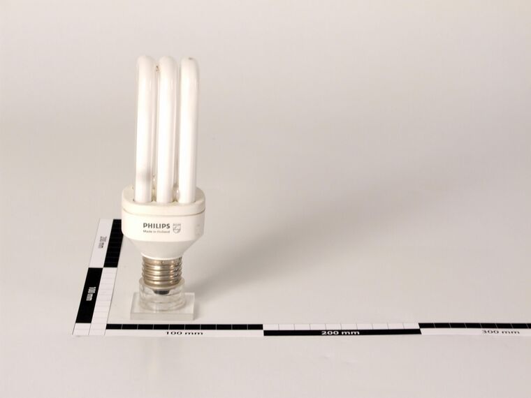 Kompaktleuchtstofflampe 23W E27 Schraubsockel