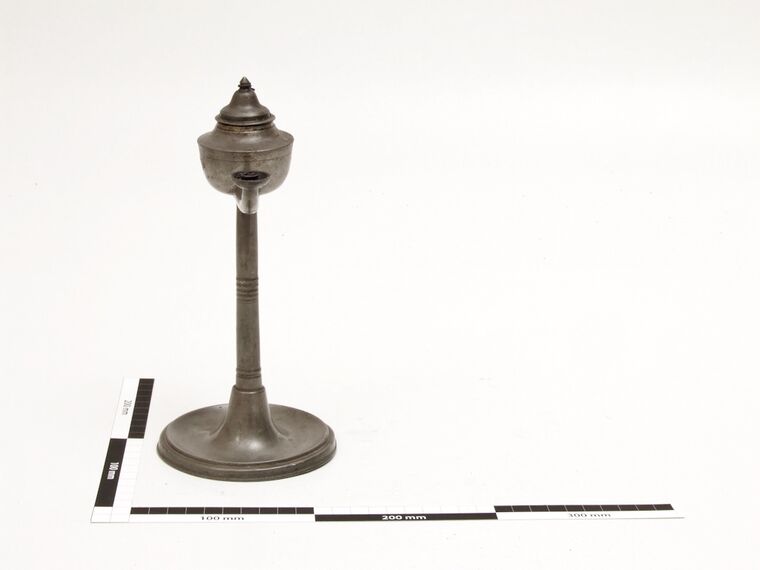 Ölständerlampe