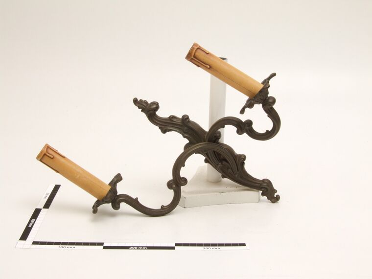 Messing-Wandleuchte, zweiflammig