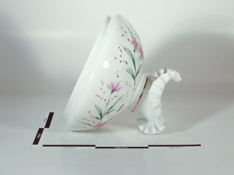Lampenschirm aus rosa Glas