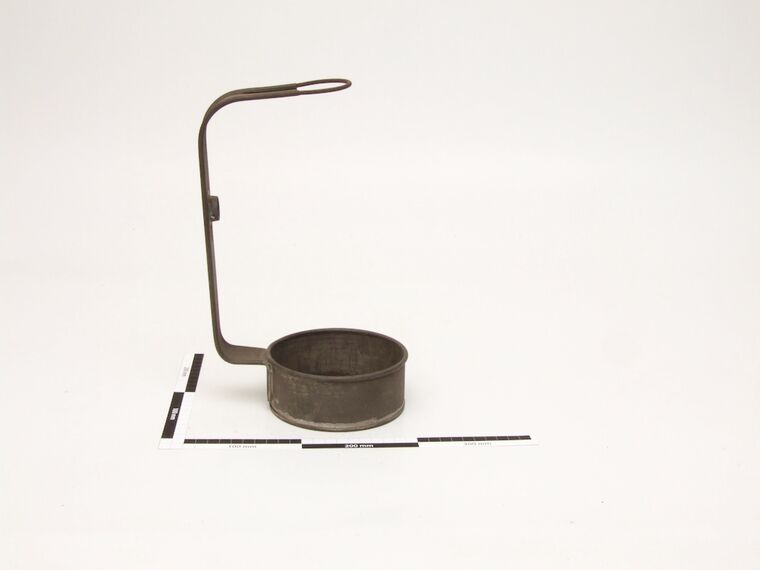 Ständer für Petroleumlampe