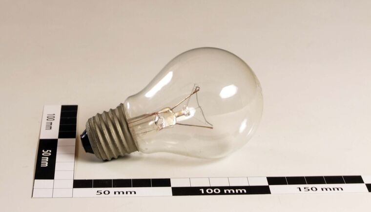 Glühlampe 60W 235V