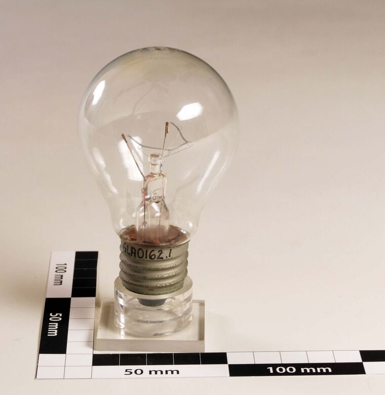 Glühlampe 60W 235V