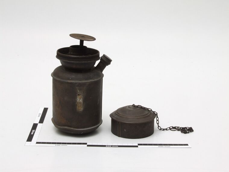 Petroleumlampe aus Messing