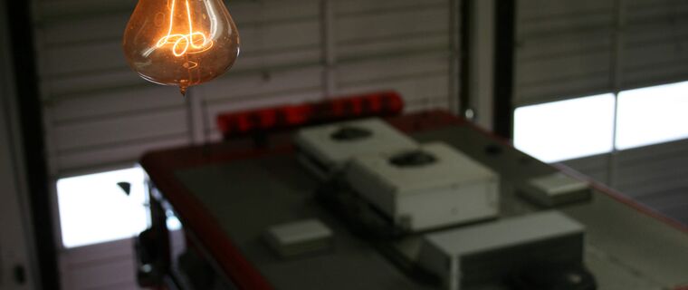 Die langlebigste Glühlampe der Welt in einer Feuerwache der Stadt Livermore