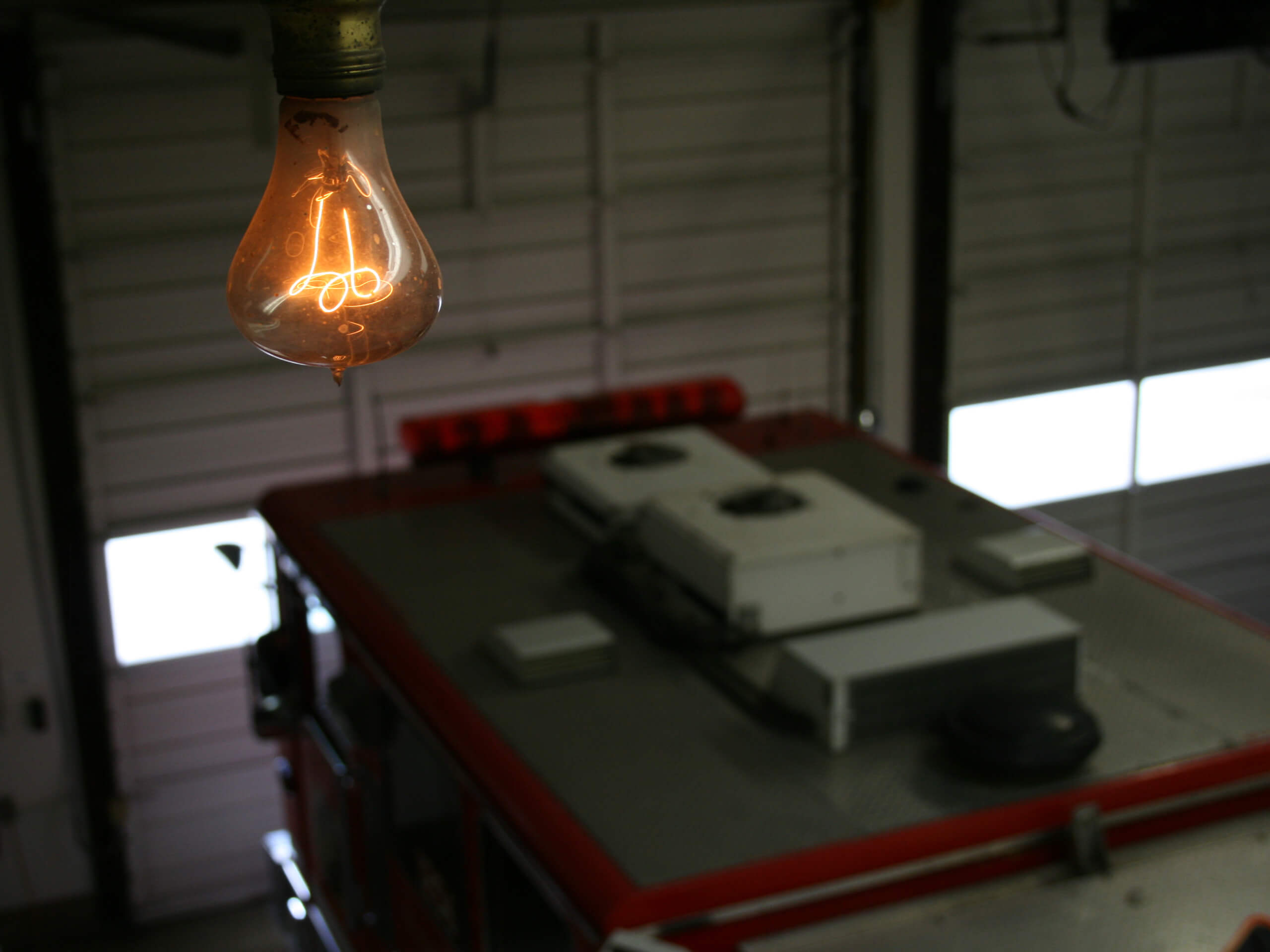 Die langlebigste Glühlampe der Welt in einer Feuerwache der Stadt Livermore